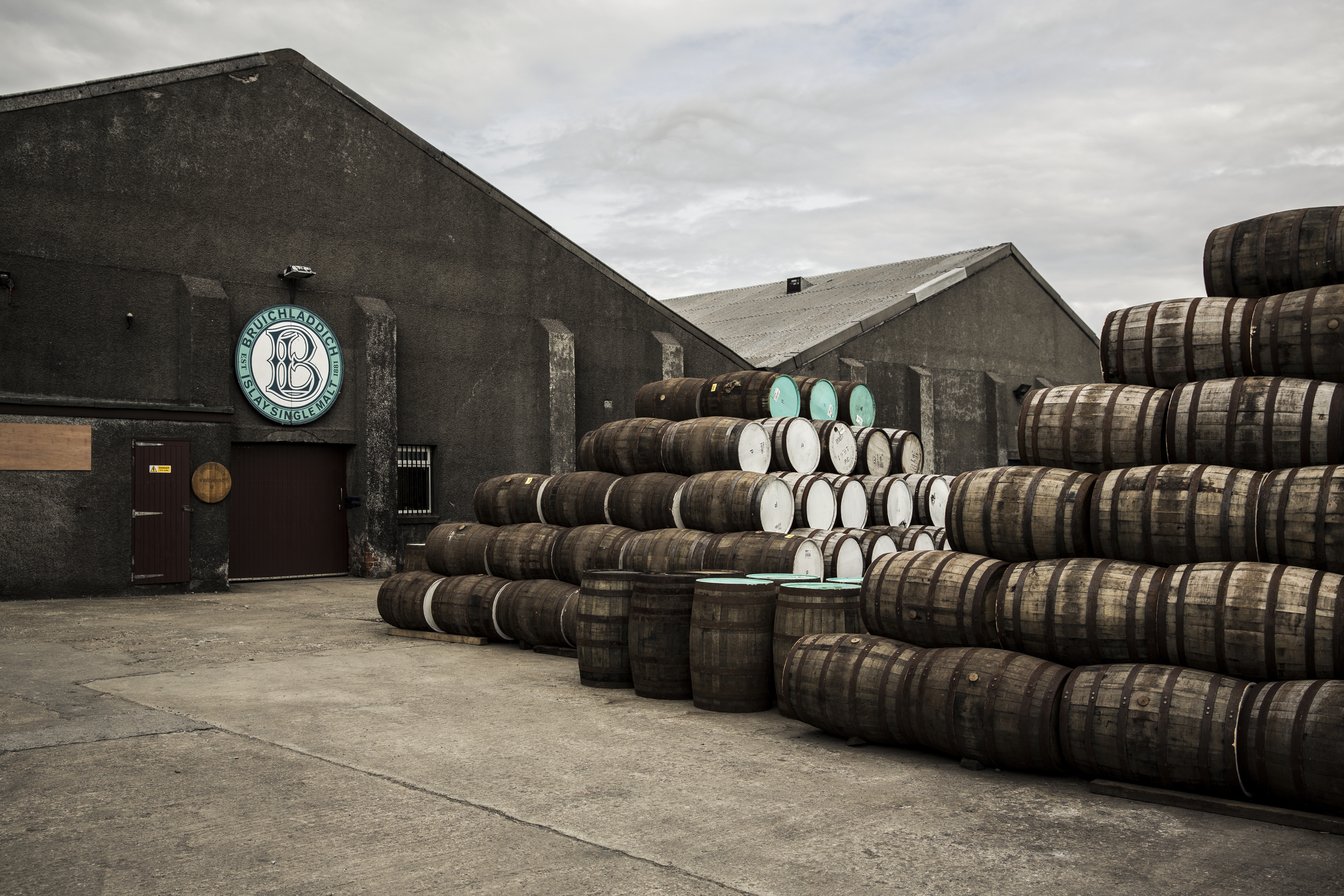 Bruichladdich Distillery (1)_credit_ Bruichladdich.jpg