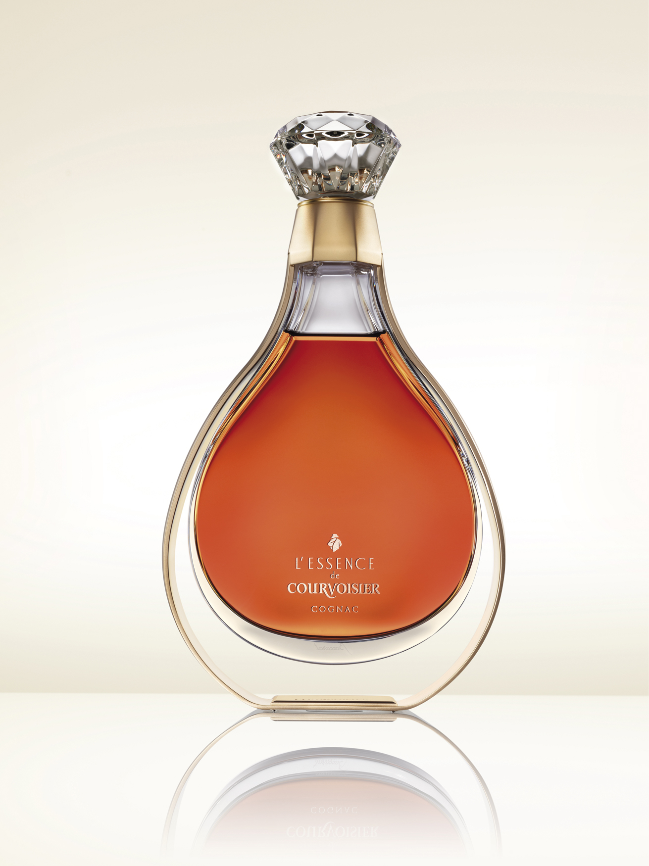 CV L'essence_credit_Courvoisier Cognac 1.jpg